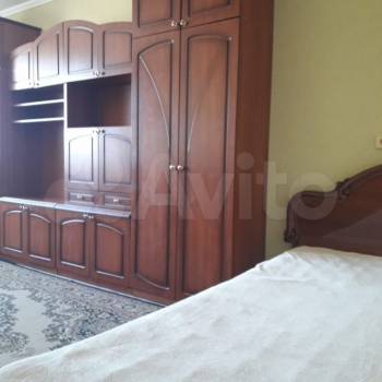 Продается 1-комнатная квартира, 38 м²