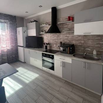 Продается 1-комнатная квартира, 44,8 м²