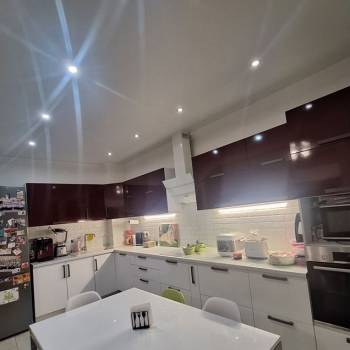 Продается 3-х комнатная квартира, 77 м²