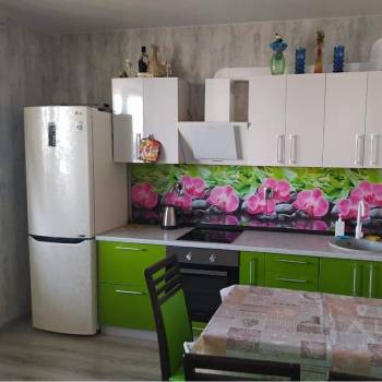 Сдается 1-комнатная квартира, 49 м²