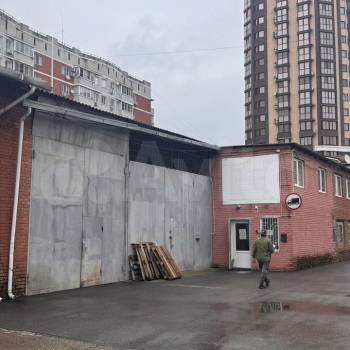 Сдается Нежилое помещение, 560 м²