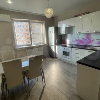 Продается 2-х комнатная квартира, 65 м²