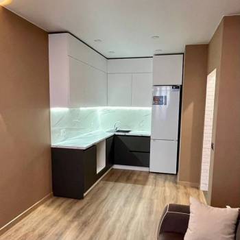 Продается 1-комнатная квартира, 37 м²