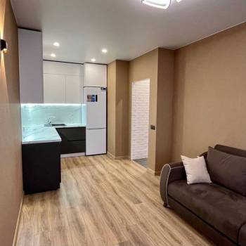 Продается 1-комнатная квартира, 37 м²