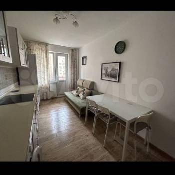 Продается 1-комнатная квартира, 43,7 м²