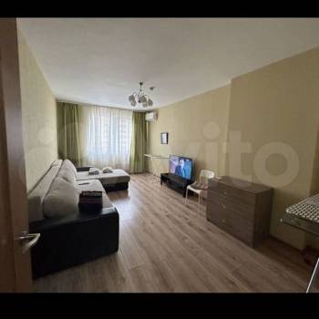 Продается 1-комнатная квартира, 43,7 м²