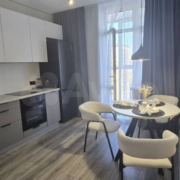 Продается 1-комнатная квартира, 38,4 м²