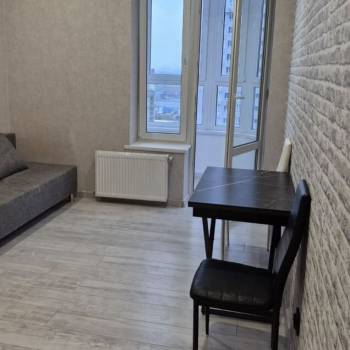 Продается 1-комнатная квартира, 40 м²
