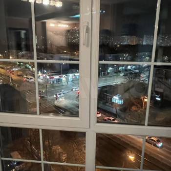 Продается Многокомнатная квартира, 180 м²