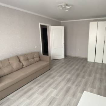 Сдается 1-комнатная квартира, 37 м²