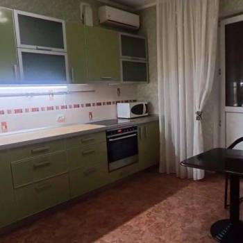 Продается 1-комнатная квартира, 40,6 м²