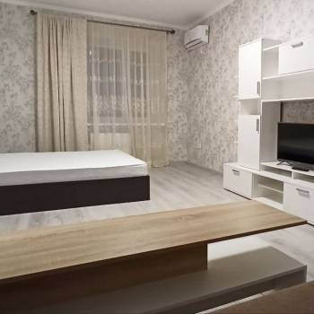 Сдается 1-комнатная квартира, 43 м²