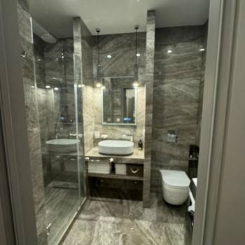 Продается 1-комнатная квартира, 47 м²