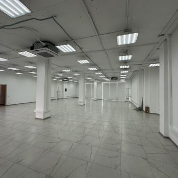 Продается Нежилое помещение, 600 м²