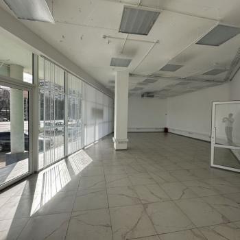 Продается Нежилое помещение, 600 м²