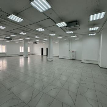 Продается Нежилое помещение, 600 м²