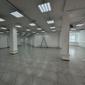Продается Нежилое помещение, 600 м²