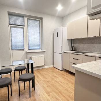 Сдается 1-комнатная квартира, 37 м²