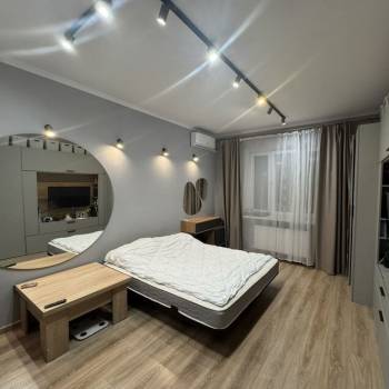 Продается 1-комнатная квартира, 40 м²