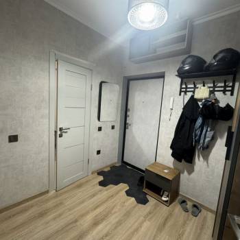 Продается 1-комнатная квартира, 40 м²