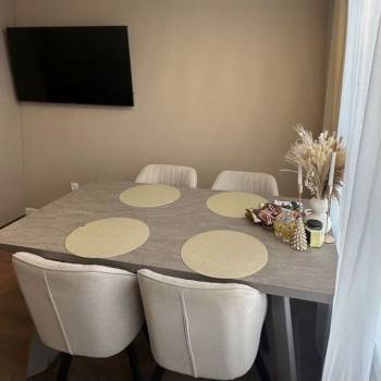 Продается 1-комнатная квартира, 52 м²