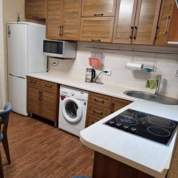 Сдается 1-комнатная квартира, 42 м²