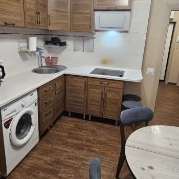 Сдается 1-комнатная квартира, 42 м²