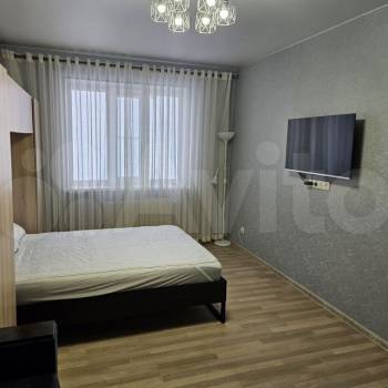 Сдается 1-комнатная квартира, 42 м²