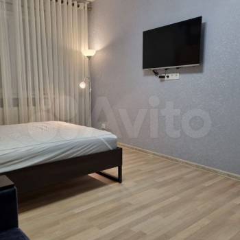 Сдается 1-комнатная квартира, 42 м²