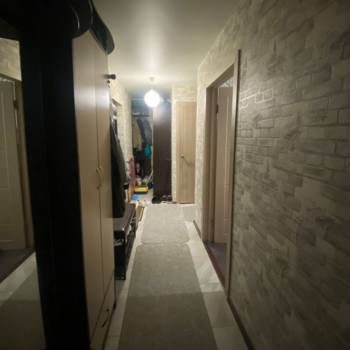 Продается Многокомнатная квартира, 61,9 м²