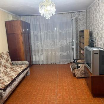 Сдается 1-комнатная квартира, 42 м²