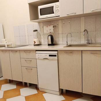 Сдается 1-комнатная квартира, 42 м²