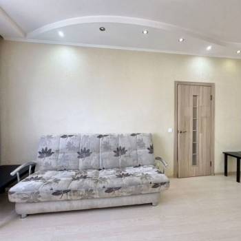 Продается 1-комнатная квартира, 43 м²