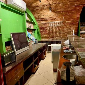 Сдается Нежилое помещение, 174 м²