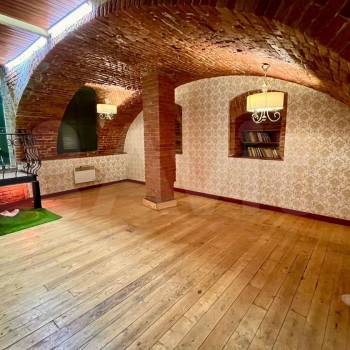 Сдается Нежилое помещение, 174 м²