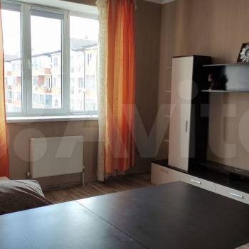 Продается 1-комнатная квартира, 36 м²