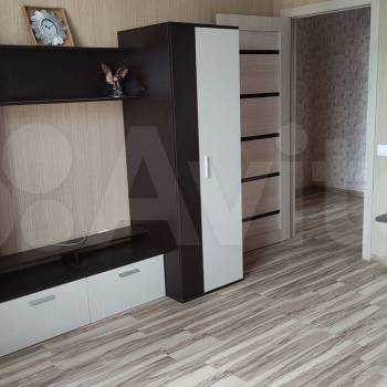 Продается 1-комнатная квартира, 36 м²