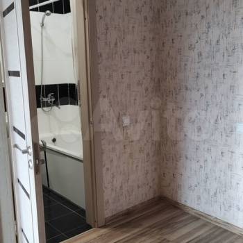 Продается 1-комнатная квартира, 36 м²