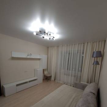 Сдается 1-комнатная квартира, 45 м²