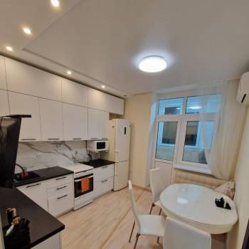 Сдается 1-комнатная квартира, 45 м²