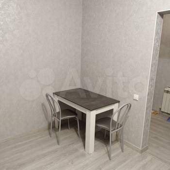 Сдается 1-комнатная квартира, 47 м²