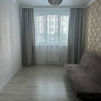 Продается 1-комнатная квартира, 34 м²