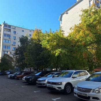 Продается 1-комнатная квартира, 52,6 м²