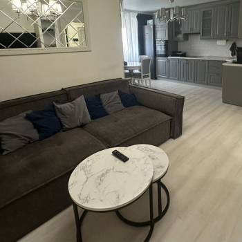 Продается 1-комнатная квартира, 41,9 м²
