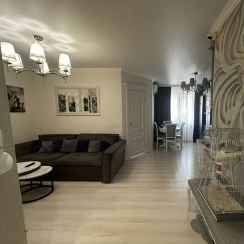 Продается 1-комнатная квартира, 41,9 м²