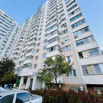 Продается 1-комнатная квартира, 37,4 м²