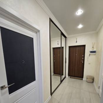 Продается 1-комнатная квартира, 44 м²