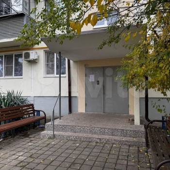 Продается 1-комнатная квартира, 32 м²