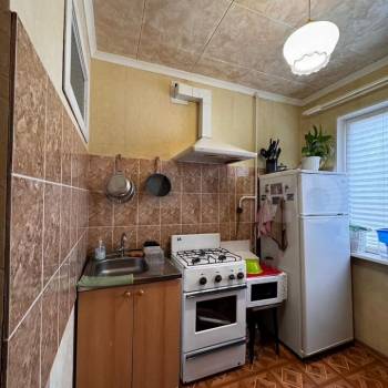 Продается 1-комнатная квартира, 32 м²