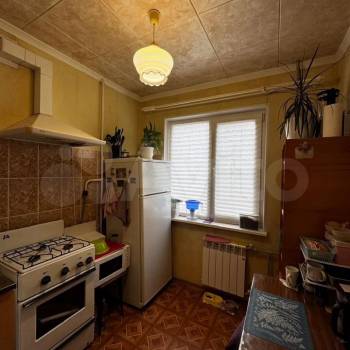Продается 1-комнатная квартира, 32 м²